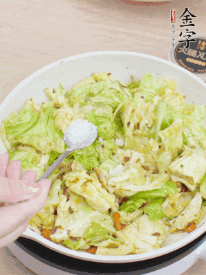一點鹽、糖調味。
